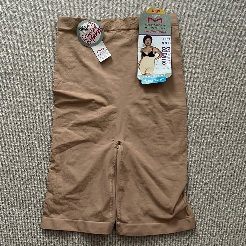 New Maidenform Highwaist Shapewear Shorts Large Tan Beige